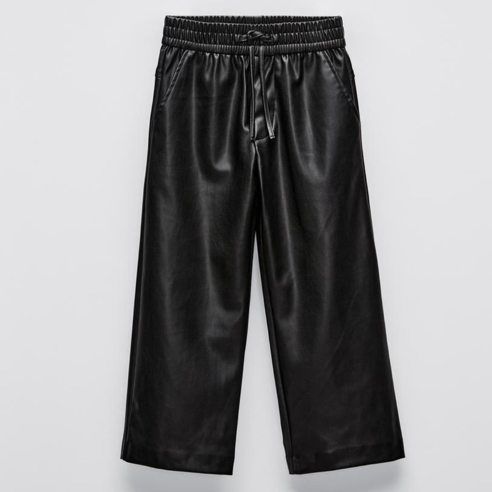 Zara black faux leather pant wide leg size small back pocket and elastic waist